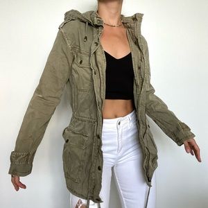 🍃 Aritzia Talula Trooper Jacket Olive Green Washed Out and Vintage-Like 🍃